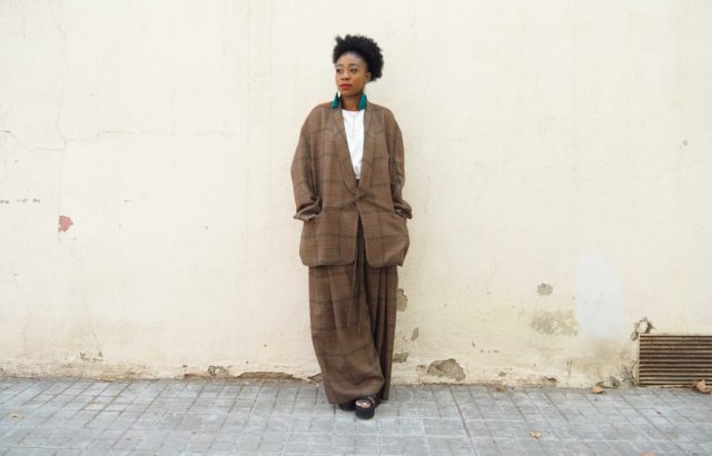 Asunita Ndong Blazer Checks 2 - LR3