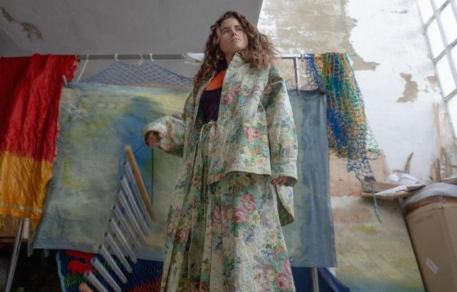 Rosa Tharrats Shirt Tapestry - LR3